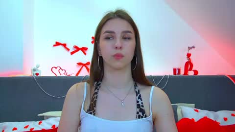 Snapshot of aliceatkin chatting on 06.28.26 Alice online show from 06.28.26