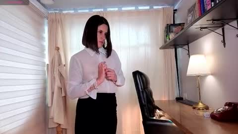 Aleja  online show from 11.17.25