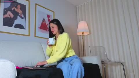 Snapshot of alicee_milf_ chatting on 03.18.26 Aleja online show from 03.18.26