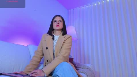 Snapshot of alicee_milf_ chatting on 04.08.26 Aleja online show from 04.08.26