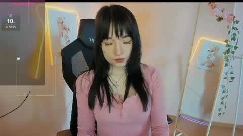Snapshot of aliceeinwonderlanddd chatting on 05.08.26 Alice online show from 05.08.26