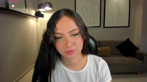 Snapshot of aliceharperx chatting on 05.04.26 Alice online show from 05.04.26