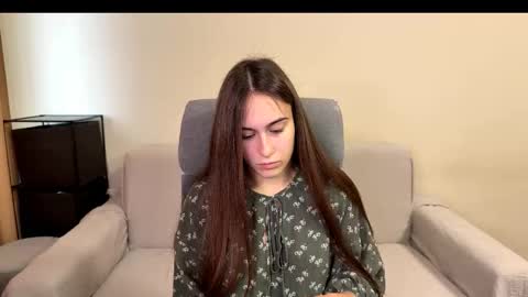 Snapshot of alicekollt chatting on 11.28.25 alicekollt online show from 11.28.25