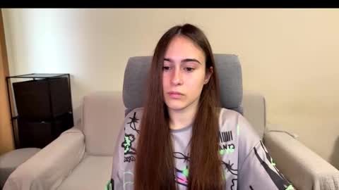 Snapshot of alicekollt chatting on 12.05.25 alicekollt online show from 12.05.25