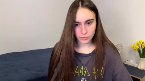 Snapshot of alicekollt chatting on 04.28.26 alicekollt online show from 04.28.26