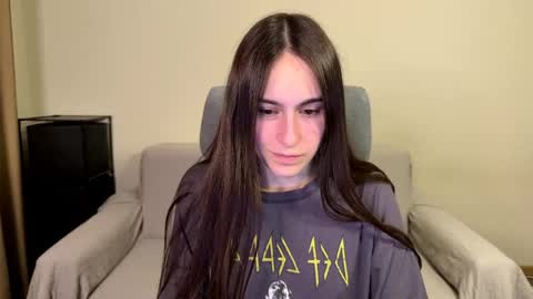 Snapshot of alicekollt chatting on 05.25.26 alicekollt online show from 05.25.26