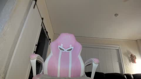 Snapshot of alicelighthouse chatting on 12.25.24 Alice Lighthouse online show from 12.25.24