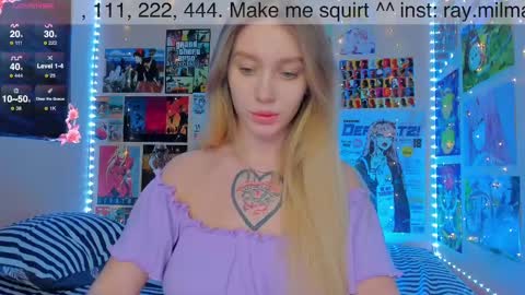 Snapshot of alicemilman chatting on 01.10.25 Alice  online show from 01.10.25