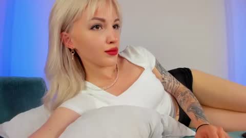 Snapshot of alicemonro chatting on 07.12.26 alicemonro online show from 07.12.26