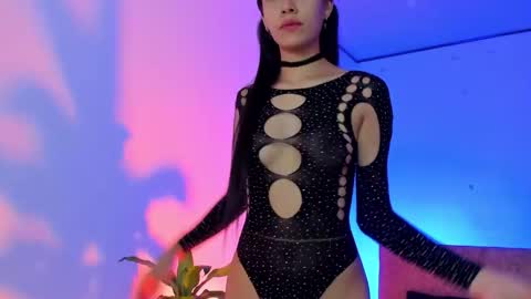 Alicee  online show from 11.27.25