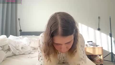 AlicePinkhead online show from 10.10.25