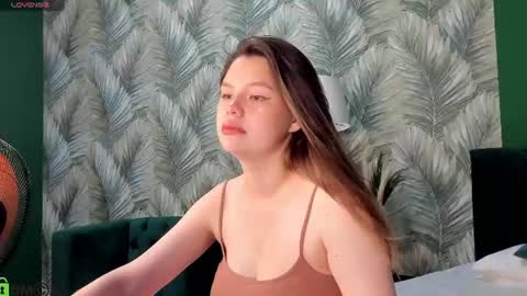 Snapshot of aliceruby1 chatting on 07.15.26 Alice online show from 07.15.26