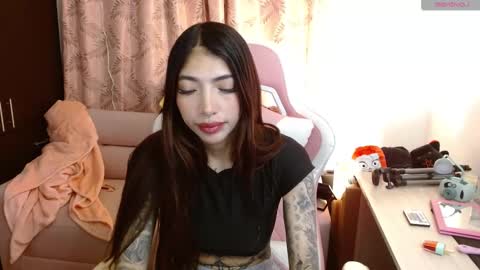 Snapshot of alicia_key_ chatting on 09.16.25 ALICIA online show from 09.16.25