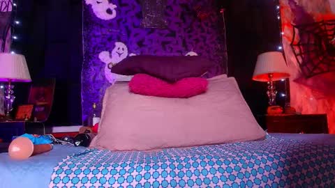 Alicia Kyse  online show from 10.10.25