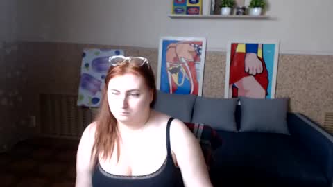 Snapshot of alicia_side_red chatting on 07.14.26 Alicia online show from 07.14.26