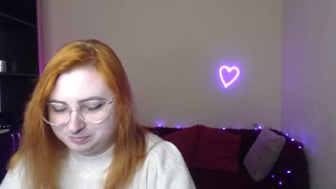 Snapshot of aliciaaared_kis chatting on 12.17.25 Alicia online show from 12.17.25