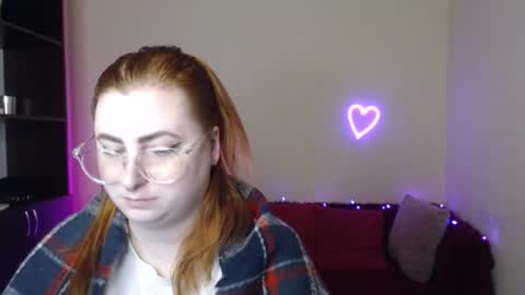 Snapshot of aliciaaared_kis chatting on 01.10.26 Alicia online show from 01.10.26