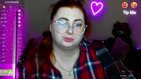 Snapshot of aliciaaared_kis chatting on 02.10.26 Alicia online show from 02.10.26