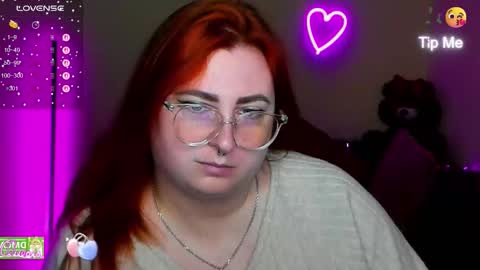 Snapshot of aliciaaared_kis chatting on 02.13.26 Alicia online show from 02.13.26