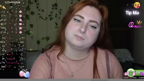 Snapshot of aliciaaared_kis chatting on 03.28.26 Alicia online show from 03.28.26