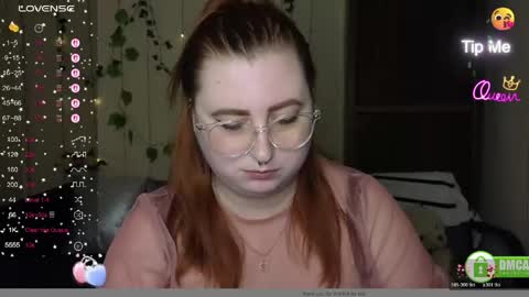 Snapshot of aliciaaared_kis chatting on 04.09.26 Alicia online show from 04.09.26