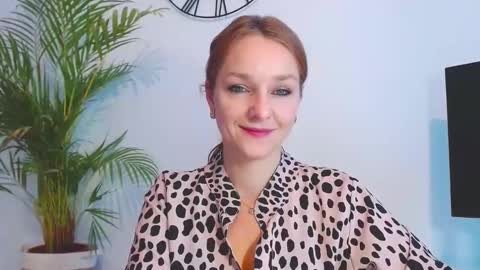 Alicia online show from 11.21.25