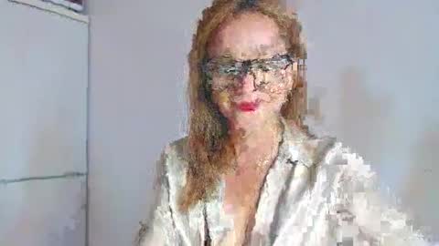 Snapshot of alicialux chatting on 06.08.26 Alicia online show from 06.08.26