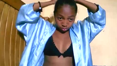 Snapshot of alicianah chatting on 09.16.25 alicianah online show from 09.16.25