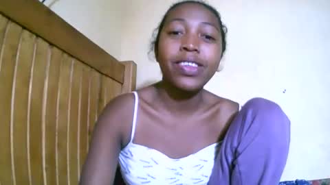 Snapshot of alicianah chatting on 09.22.25 alicianah online show from 09.22.25