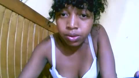 Snapshot of alicianah chatting on 10.15.25 alicianah online show from 10.15.25