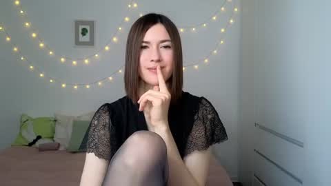 Snapshot of alicianoveli chatting on 07.20.26 alicianoveli online show from 07.20.26