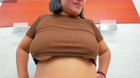 Snapshot of alicie_green chatting on 06.02.26 im tutti online show from 06.02.26