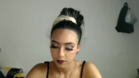 Snapshot of alicie_sexy_hot_20 chatting on 02.27.25 ana online show from 02.27.25