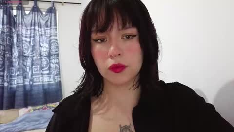 aliciia_23 online show from 11.16.25