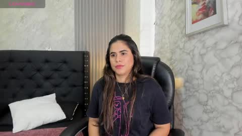 Snapshot of alicy__torres chatting on 04.23.26 alicya online show from 04.23.26