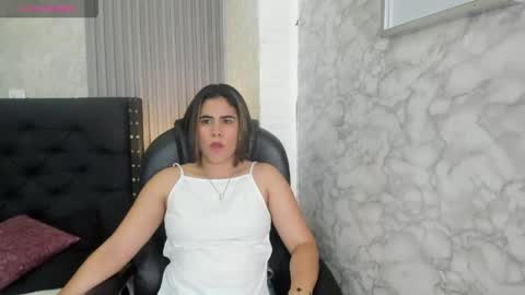 Snapshot of alicy__torres chatting on 05.11.26 alicya online show from 05.11.26