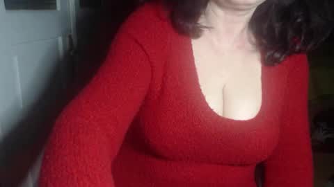 Snapshot of alidue chatting on 02.28.25 Alidue online show from 02.28.25