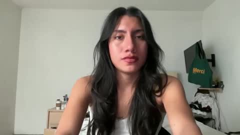 Snapshot of aliensuppstar chatting on 12.17.25 Aliensuppstar online show from 12.17.25