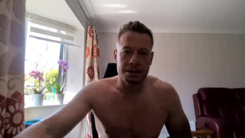 Snapshot of alig1980 chatting on 07.10.26 alig1980 online show from 07.10.26