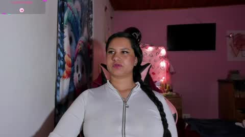 Snapshot of alii_cutee chatting on 06.13.26 alii_cutee online show from 06.13.26