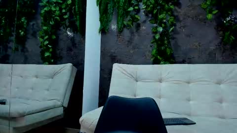 Alice online show from 12.21.25