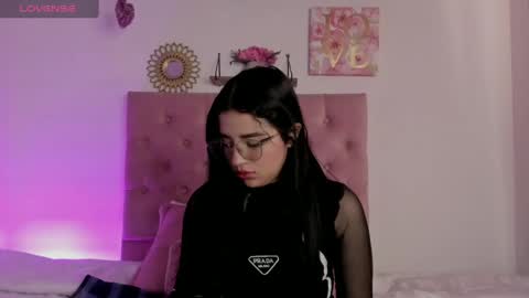 Snapshot of aliice_walker_ chatting on 12.05.24 aliice_walker_ online show from 12.05.24