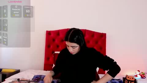 Snapshot of aliice_walker_ chatting on 12.11.24 aliice_walker_ online show from 12.11.24