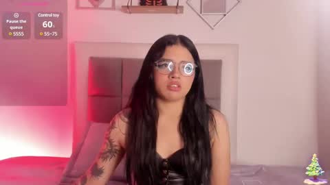 Snapshot of aliice_walker_ chatting on 01.18.25 aliice_walker_ online show from 01.18.25
