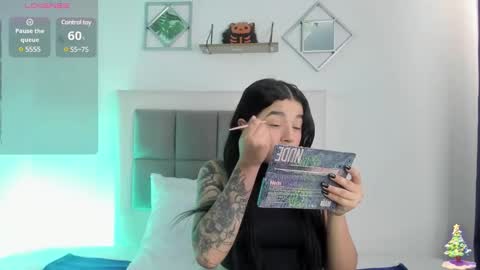 Snapshot of aliice_walker_ chatting on 01.21.25 aliice_walker_ online show from 01.21.25
