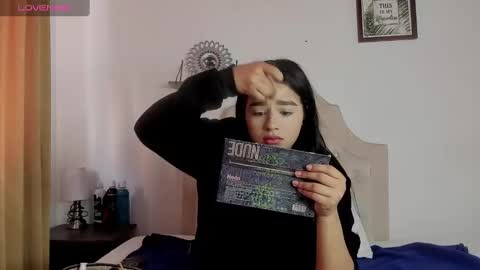 Snapshot of aliice_walker_ chatting on 02.01.25 aliice_walker_ online show from 02.01.25