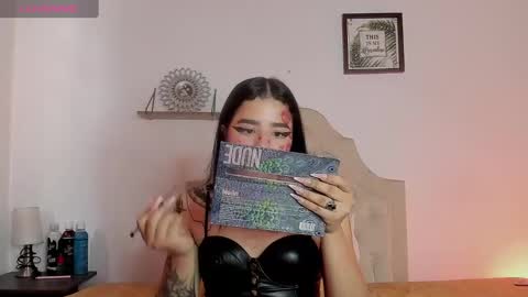 Snapshot of aliice_walker_ chatting on 02.10.25 aliice_walker_ online show from 02.10.25