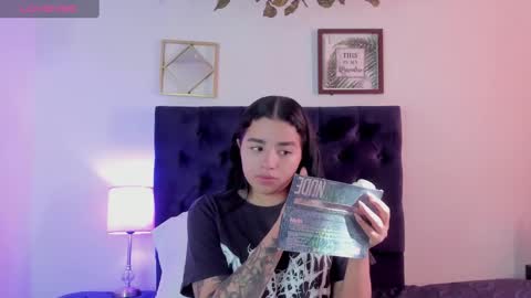 Snapshot of aliice_walker_ chatting on 02.18.25 aliice_walker_ online show from 02.18.25