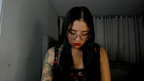 Snapshot of aliice_walker_ chatting on 07.23.26 aliice_walker_ online show from 07.23.26