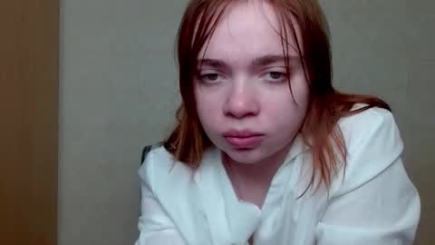 Snapshot of aliiice_stone chatting on 11.05.25 Alice online show from 11.05.25